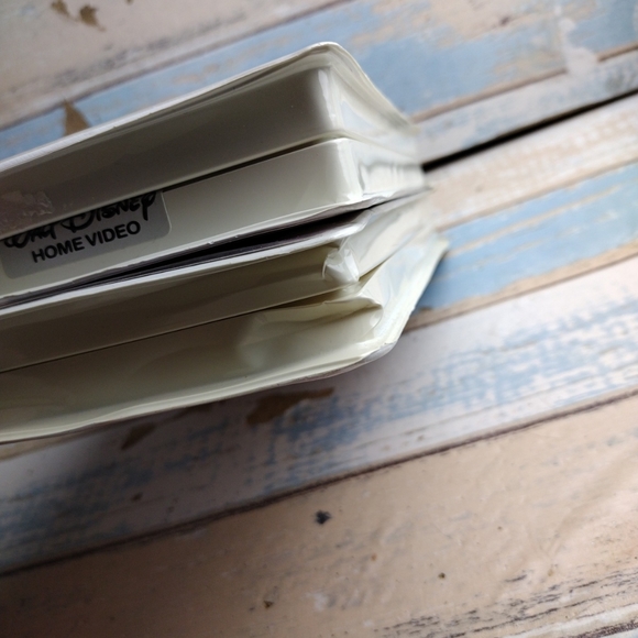 Disney Winnie The Pooh VHS Tapes Lot of 7 Movies Tapes The many adventures - Picture 11 of 11